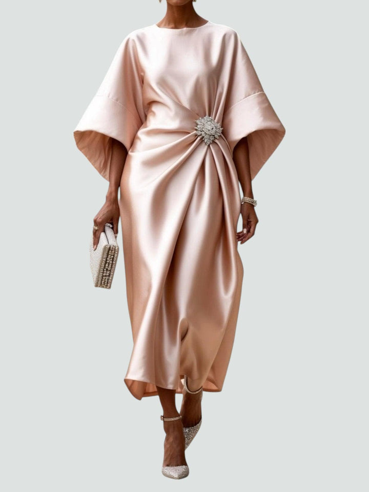 Amber | Dames Elegante Maxi Jurk Met Gedrapeerde Broche