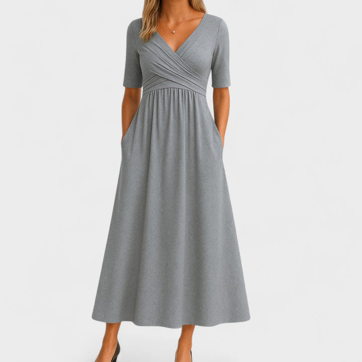 Olivia | Dames maxi-jurk met V-hals en korte mouwen