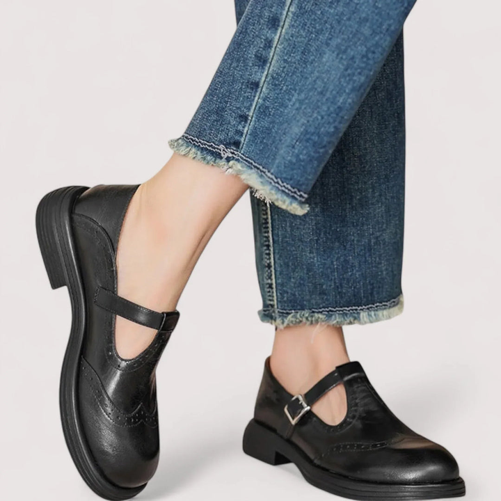 Damaris | Dames Schoenen Met Gespband En Ronde Neus