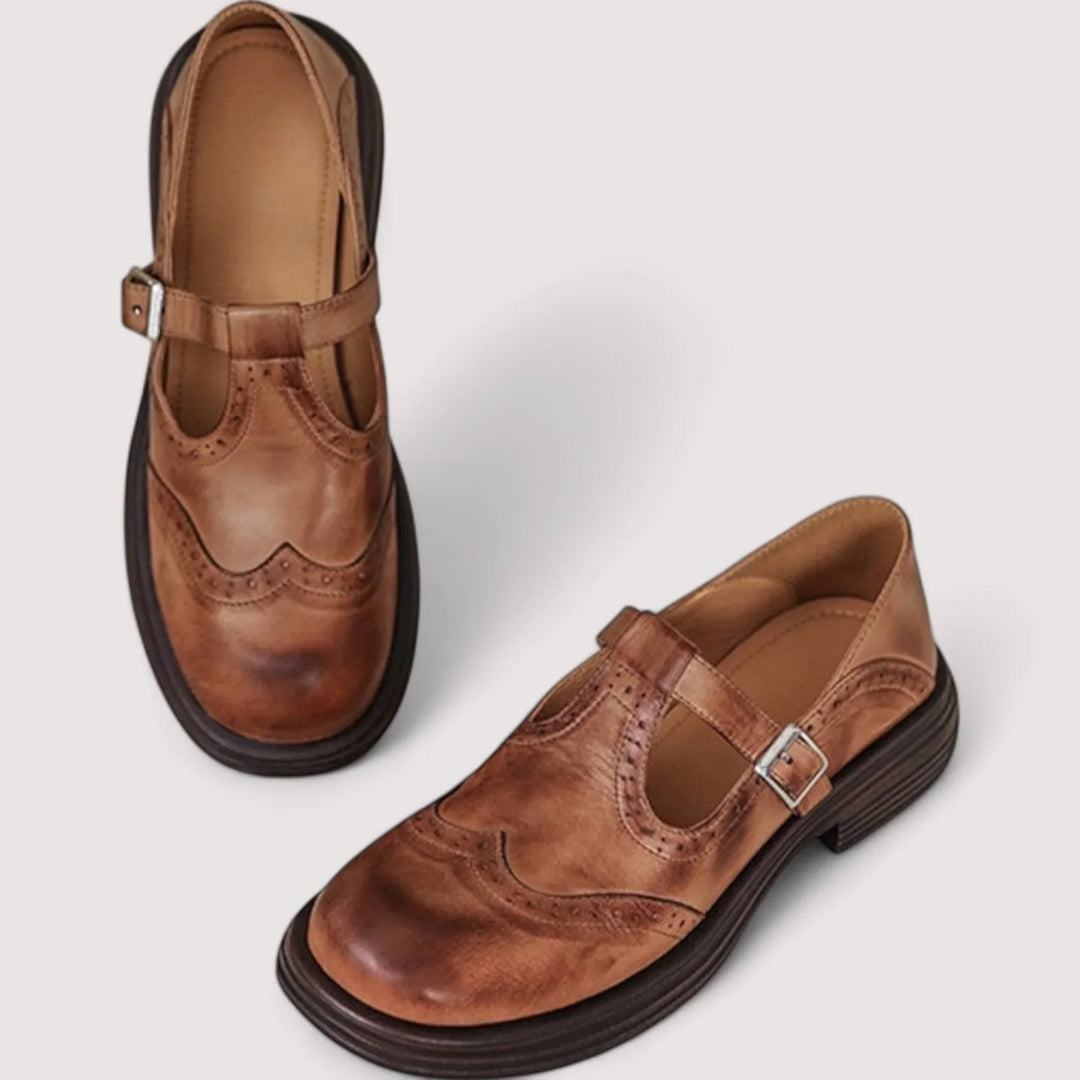 Damaris | Dames Schoenen Met Gespband En Ronde Neus