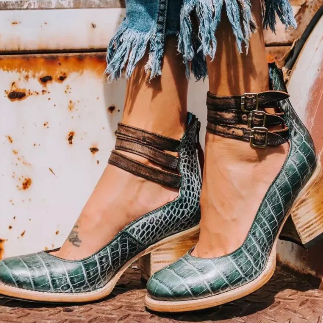 Zoë | Dames Schoenen Met Gespband En Blokhak