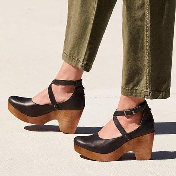 Eliza | Dames Schoenen Met Gespband En Plateauhak