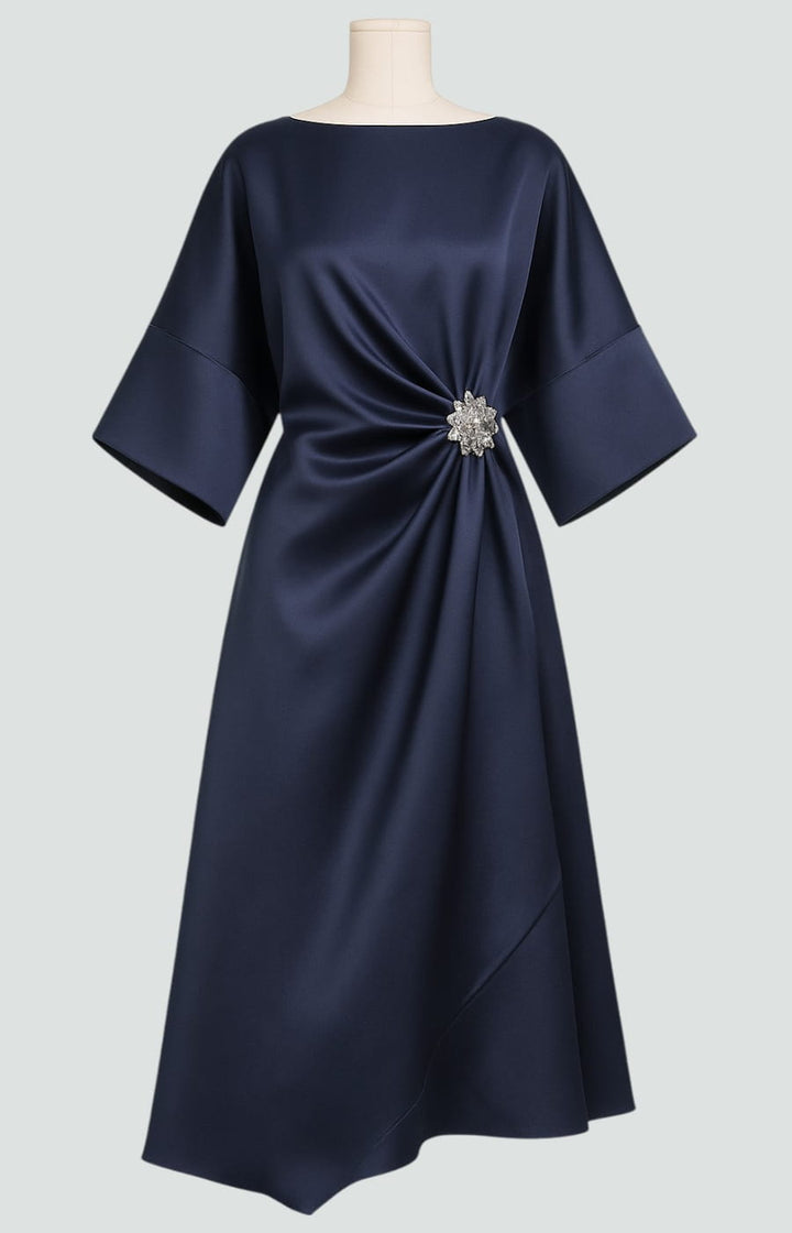 Amber | Dames Elegante Maxi Jurk Met Gedrapeerde Broche