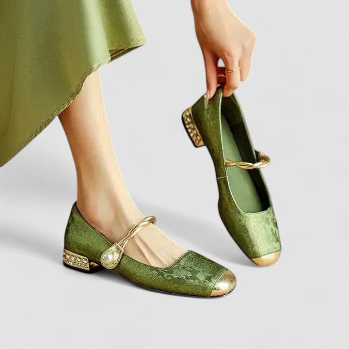 Riley | Dames schoenen met banddetail en lage hak
