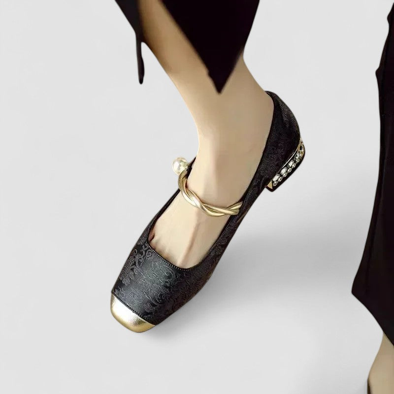 Riley | Dames schoenen met banddetail en lage hak