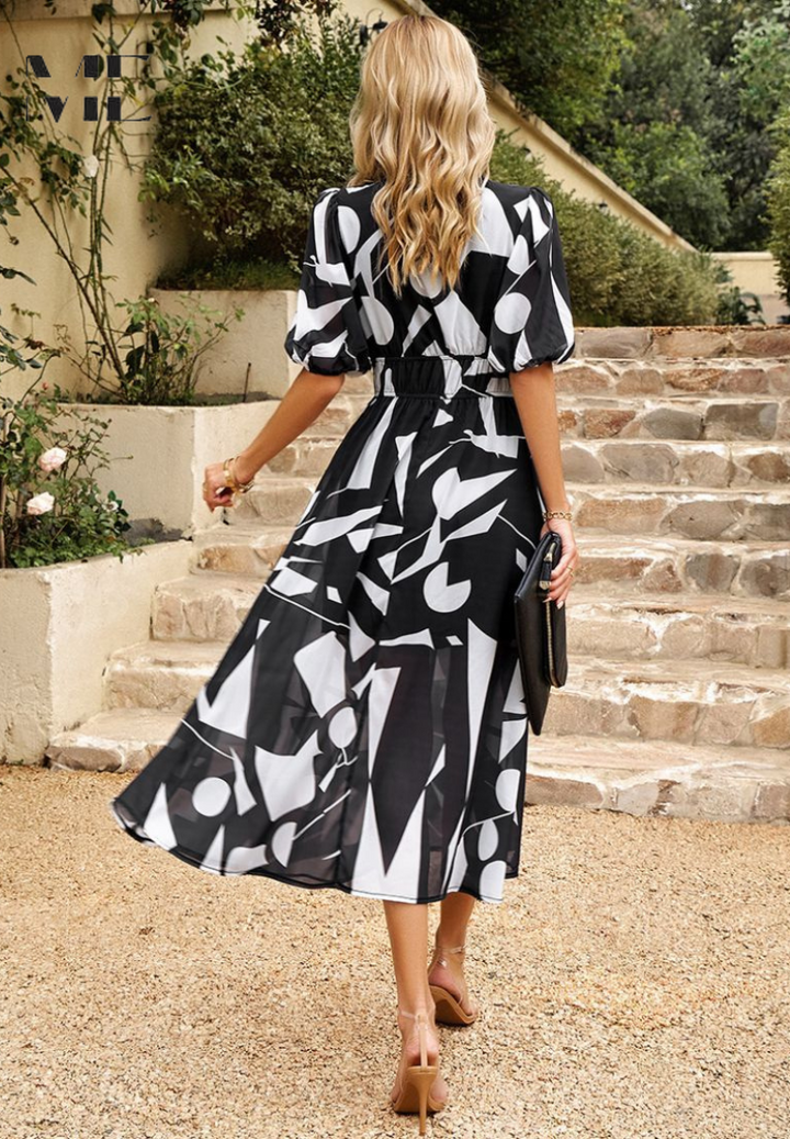 Dahlia | Dames Kleurrijke Bloemen Midi Jurk Met V-hals