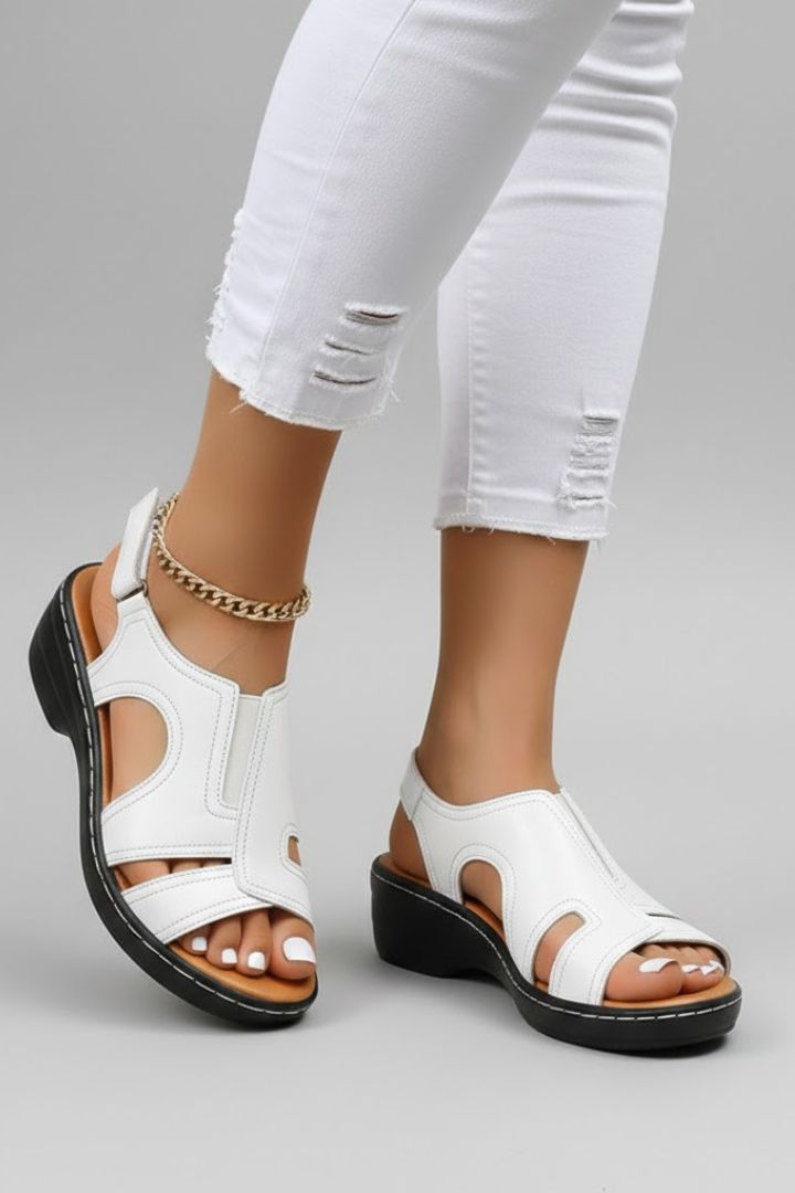 Kaia  | Dames Plateau Sandalen met Open Teen en Uitsparingen