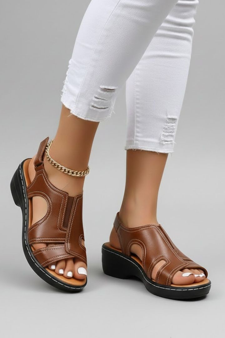 Kaia  | Dames Plateau Sandalen met Open Teen en Uitsparingen