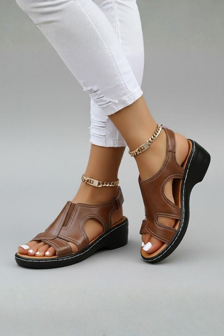 Kaia  | Dames Plateau Sandalen met Open Teen en Uitsparingen