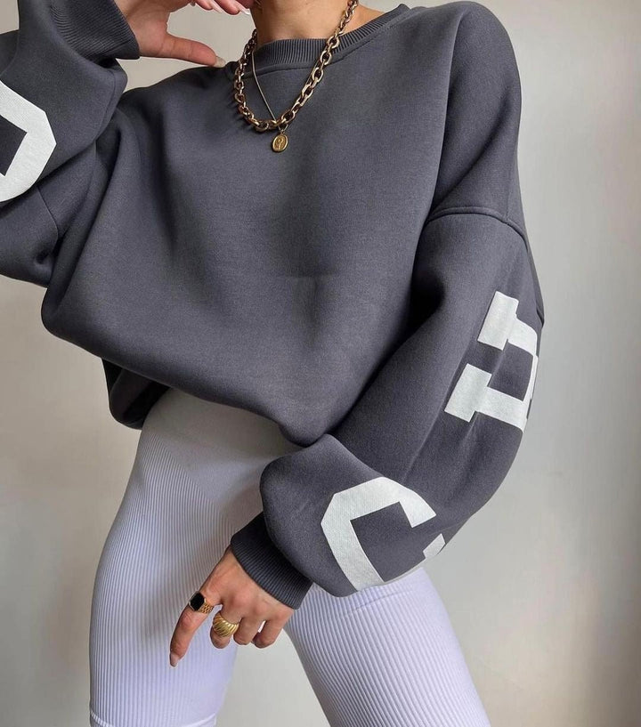 Dames Oversized Varsity-Print Fleece Crewneck Sweater - Grey