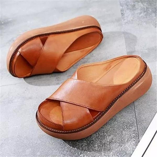 Dames Platte Gekruiste Bandjes Comfort Sandalen - Brown