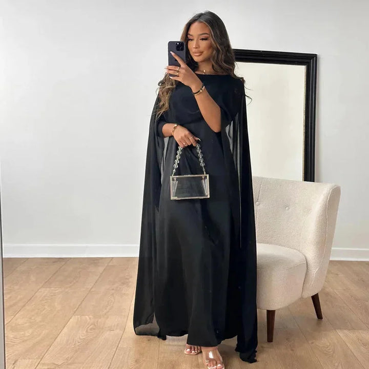 Sabrina | Dames Bruiloft Gast Cape Maxi Jurk