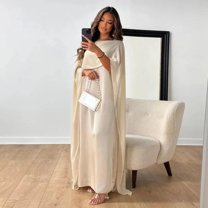 Sabrina | Dames Bruiloft Gast Cape Maxi Jurk