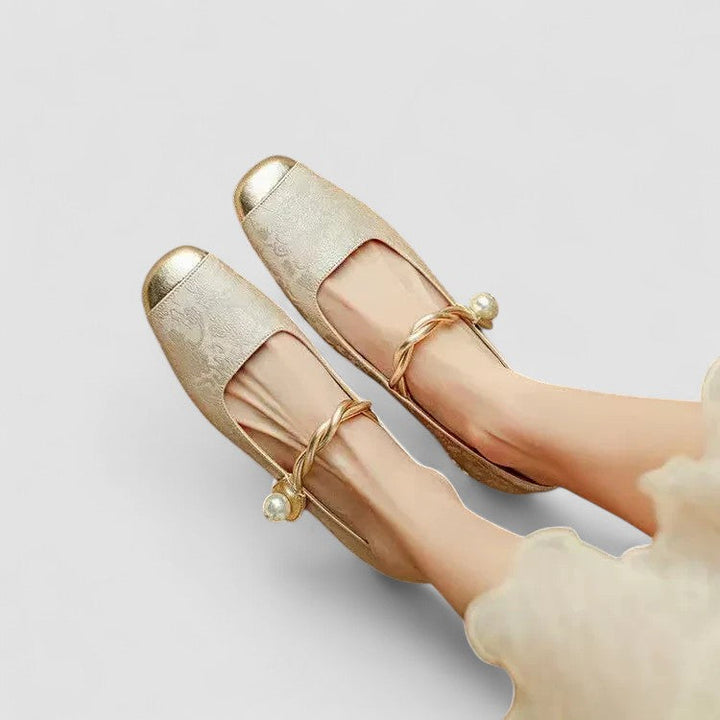 Riley | Dames schoenen met banddetail en lage hak