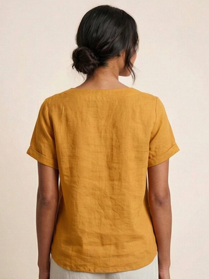 Amelia | Dames Linnen Blouse Met Ronde Hals En Knoopsluiting