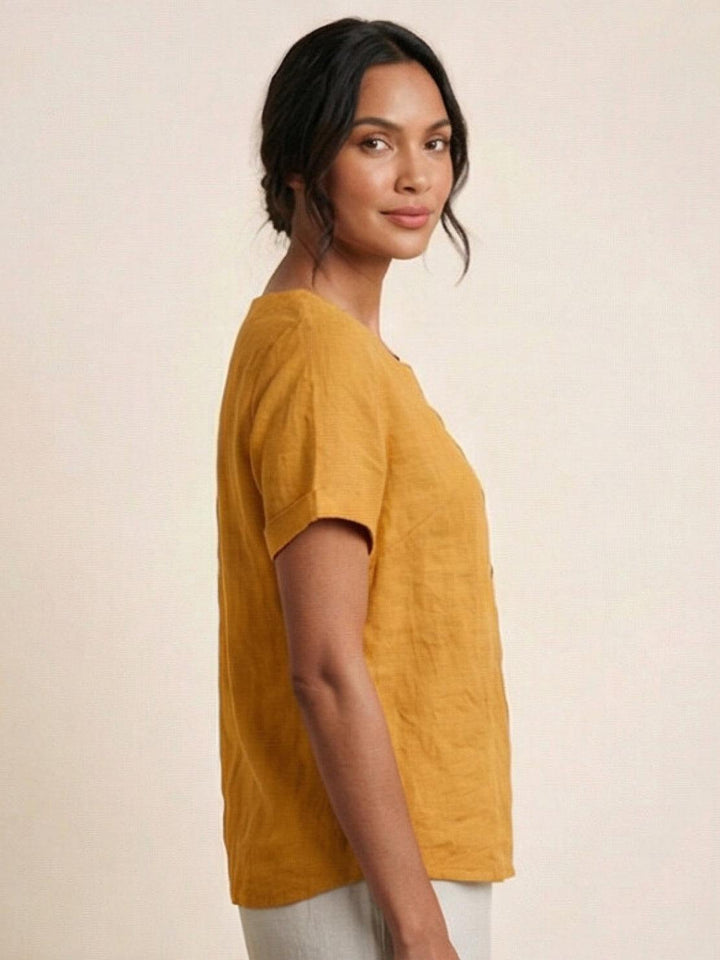Amelia | Dames Linnen Blouse Met Ronde Hals En Knoopsluiting