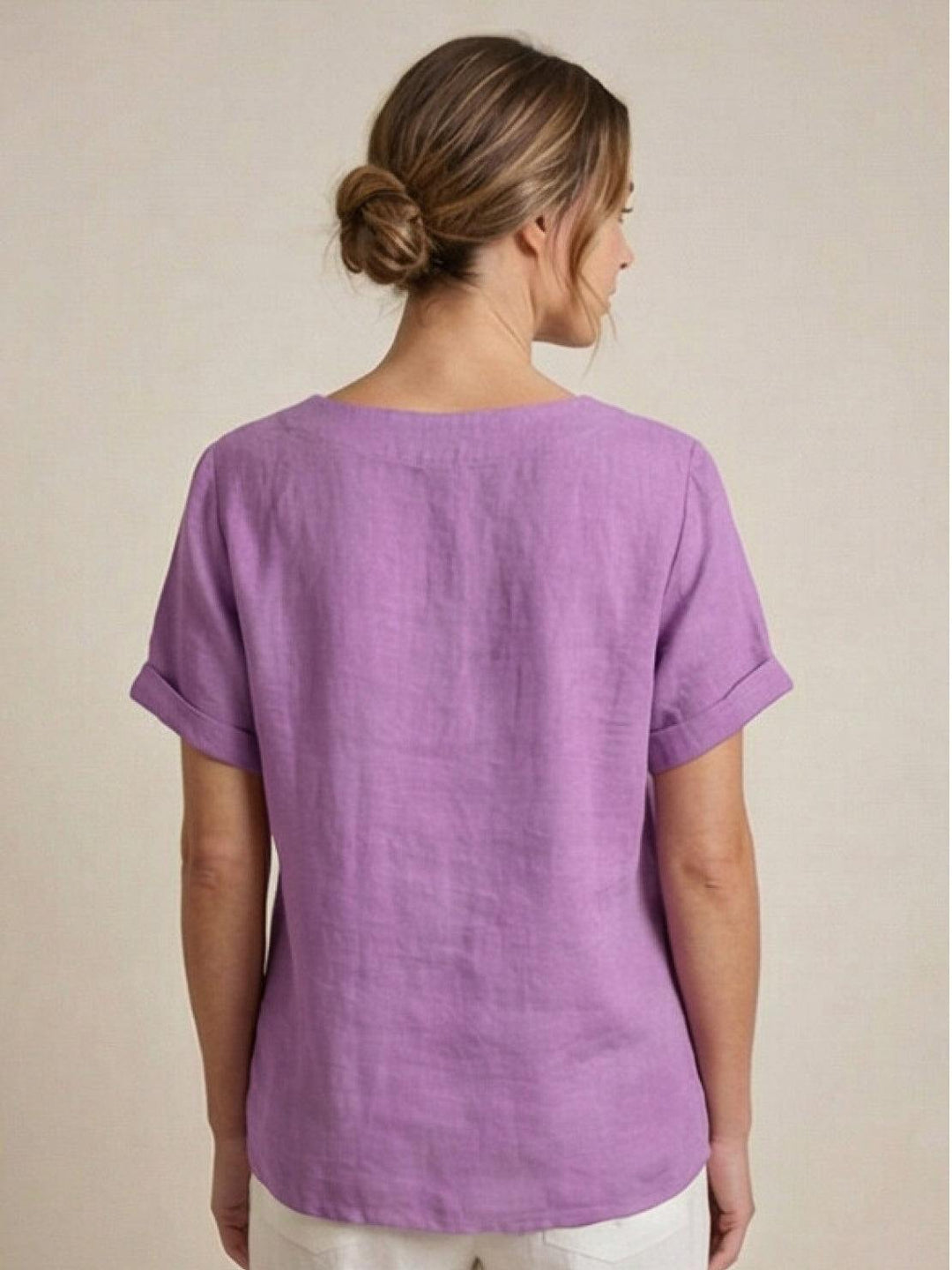 Amelia | Dames Linnen Blouse Met Ronde Hals En Knoopsluiting