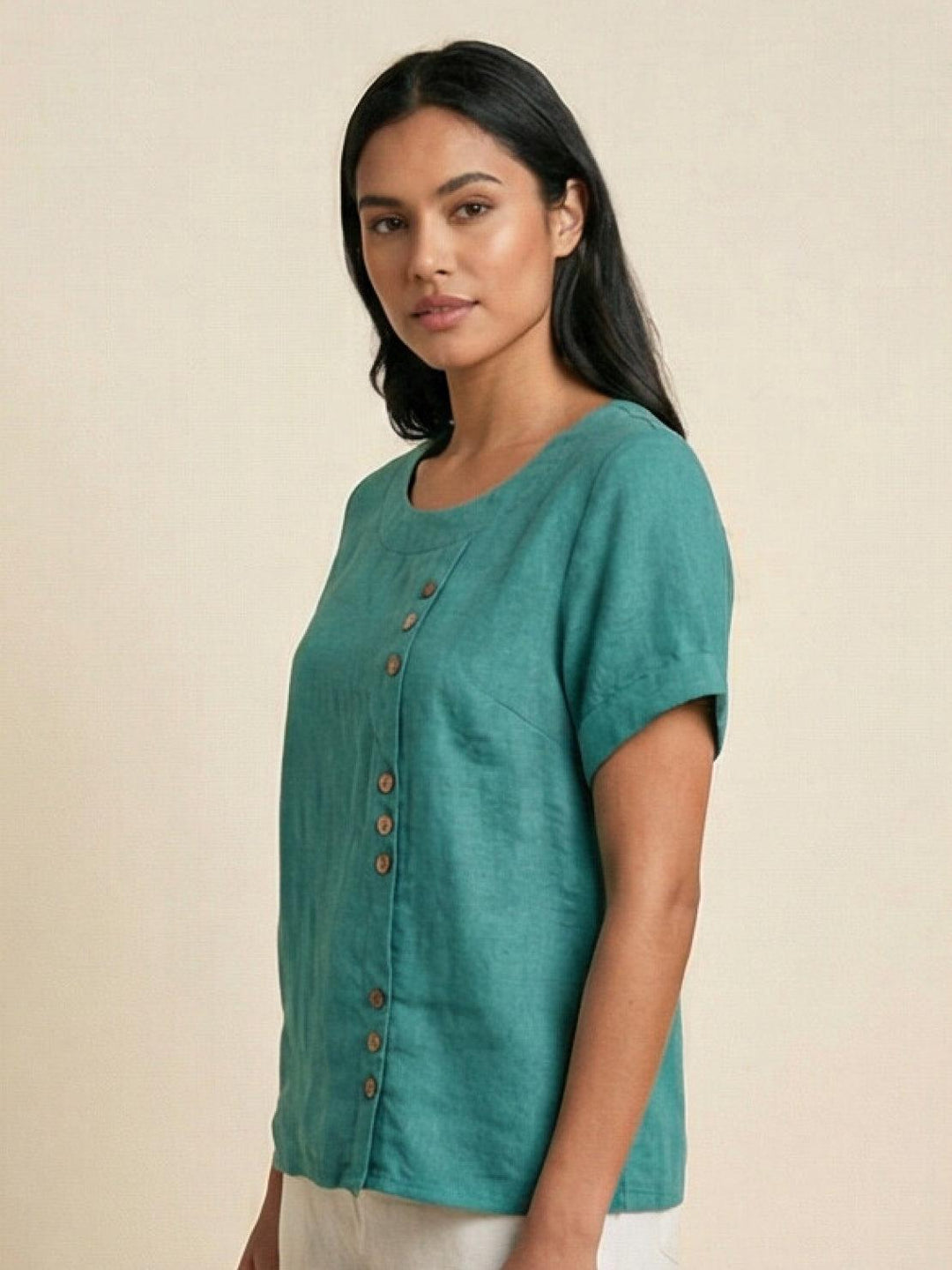 Amelia | Dames Linnen Blouse Met Ronde Hals En Knoopsluiting