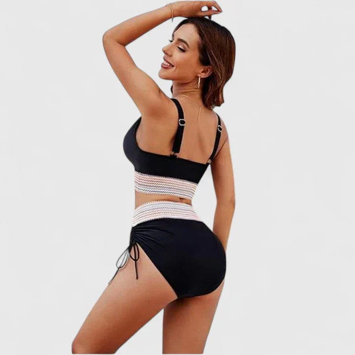 Faye | Dames Badpak met Hoge Elasticiteit en Cross-Front Design