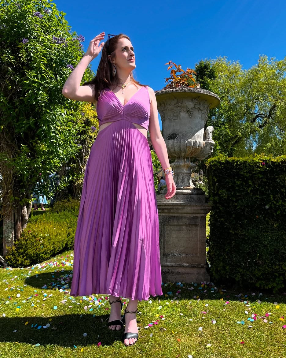 Jocelyn | Dames Geplooide Midi Jurk Met Cut-Out Taille Voor Bruiloftsgasten