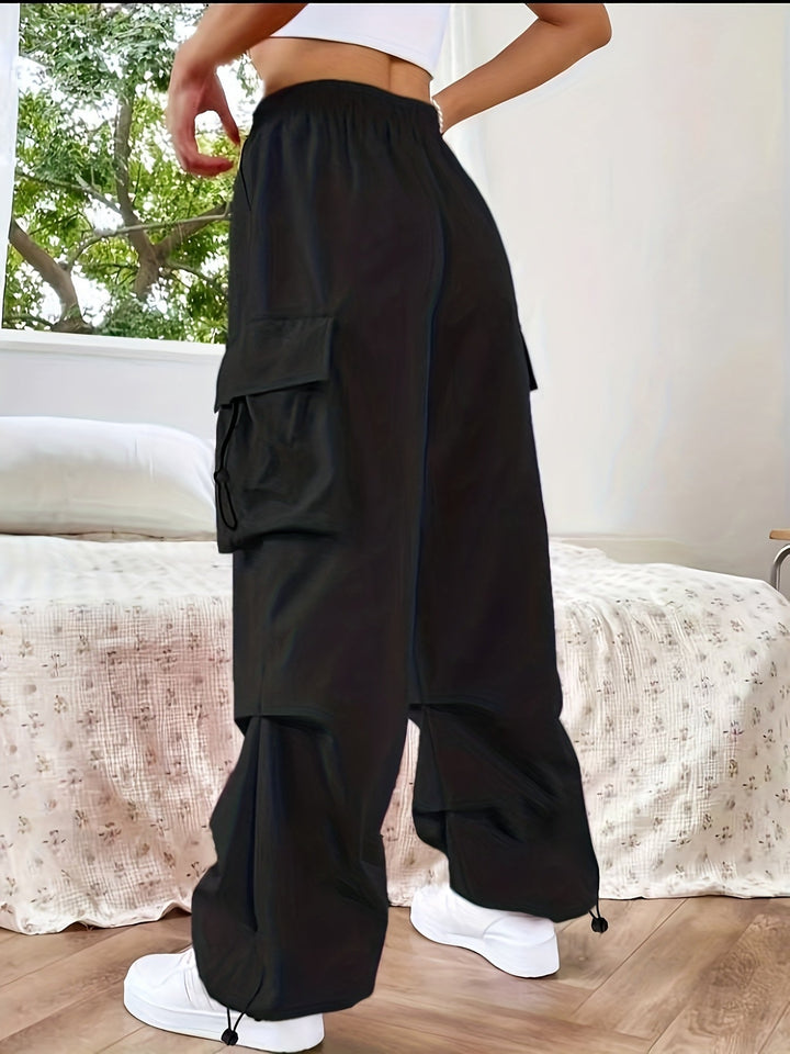 Chloe | Dames Cargo Broek Met Wijde Pijpen En Zakken